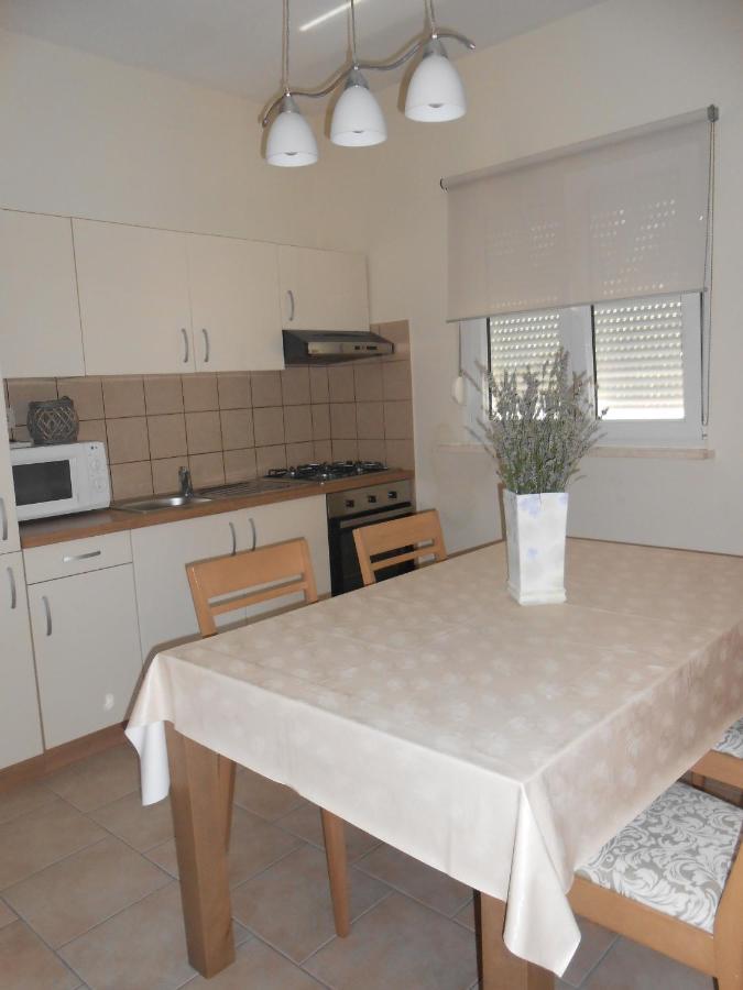 Apartments With A Parking Space Okrug Gornji, Ciovo - 13859 Trogir Buitenkant foto
